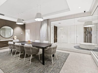 802 / 3 Northcliffe Terrace, Surfers Paradise