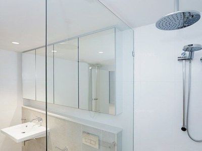 802 / 3 Northcliffe Terrace, Surfers Paradise